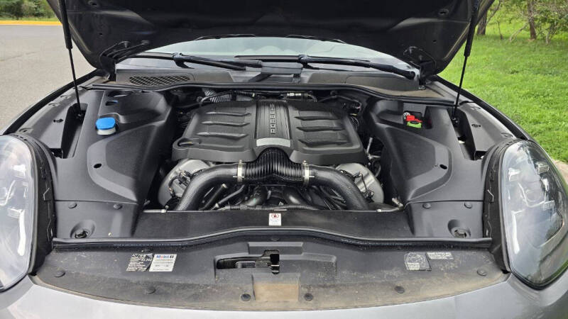 2016 Porsche Cayenne S