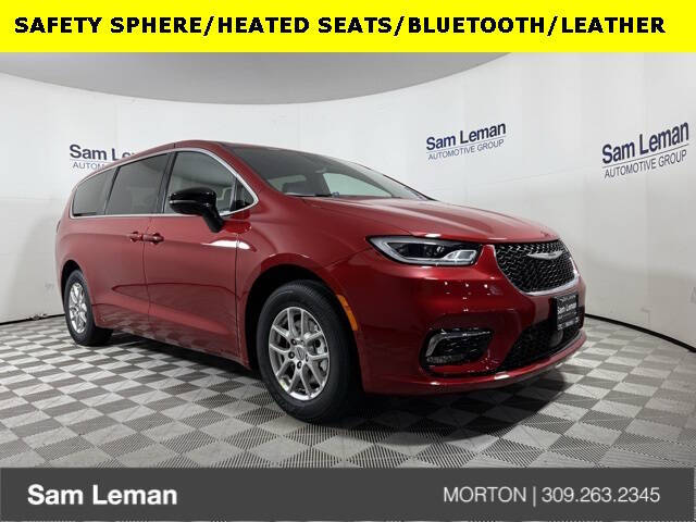 2025 Chrysler Pacifica for sale at Sam Leman CDJRF Morton in Morton IL