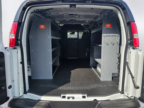 2025 Chevrolet Express 2500