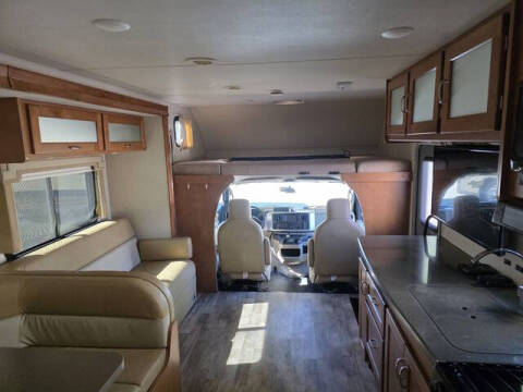 2017 Ford E-Series E-450 SD