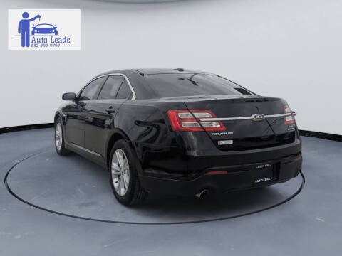 2016 Ford Taurus SEL