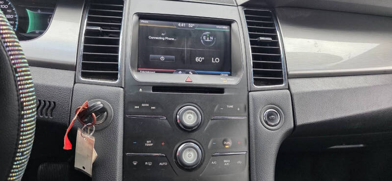 2013 Ford Taurus SEL