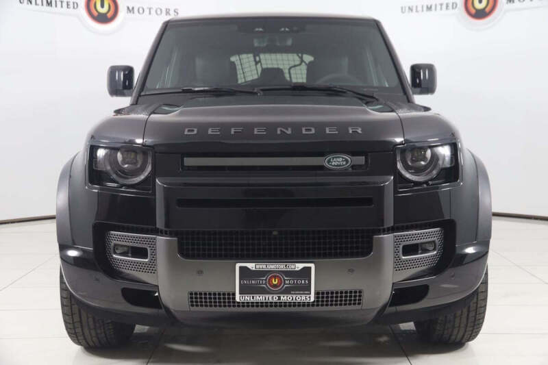 2023 Land Rover Defender 110 V8