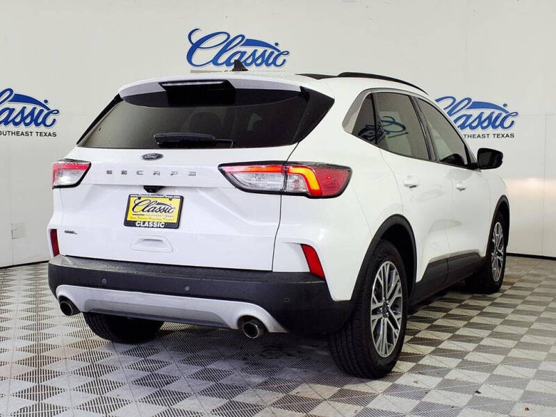 2021 Ford Escape SEL