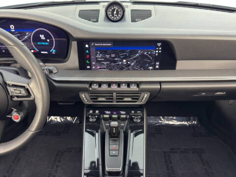 2025 Porsche 911 Carrera