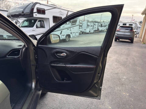 2019 Jeep Cherokee Trailhawk