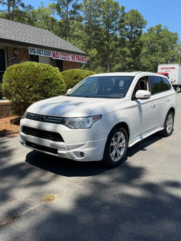 2014 Mitsubishi Outlander SE