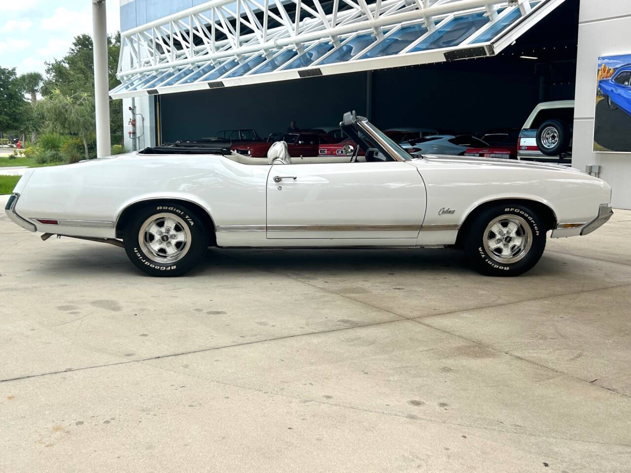 1970 Oldsmobile Cutlass 4