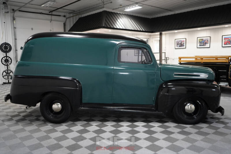 1949 Ford F-100