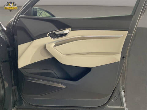 2024 Audi Q8 Sportback e-tron quattro Premium Plus S line