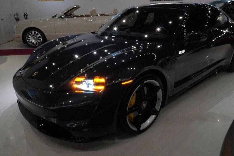 2020 Porsche Taycan Turbo