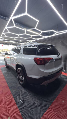 2019 GMC Acadia SLT-1