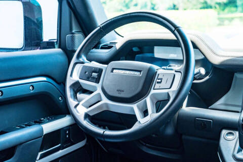 2022 Land Rover Defender 110 X-Dynamic SE