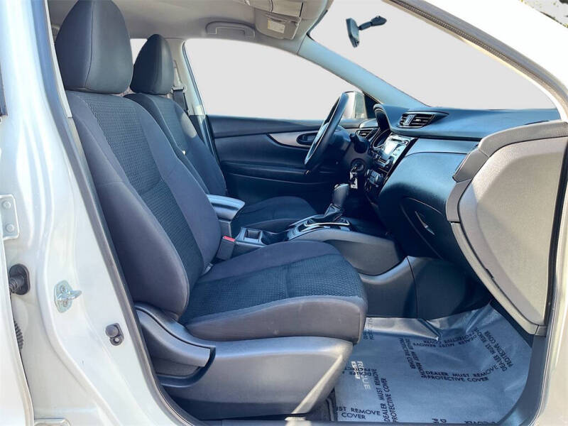 2017 Nissan Rogue Sport S