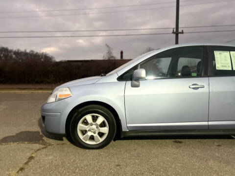2009 Nissan Versa 1.8 SL