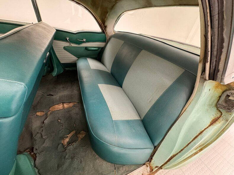 1956 Pontiac Chieftain