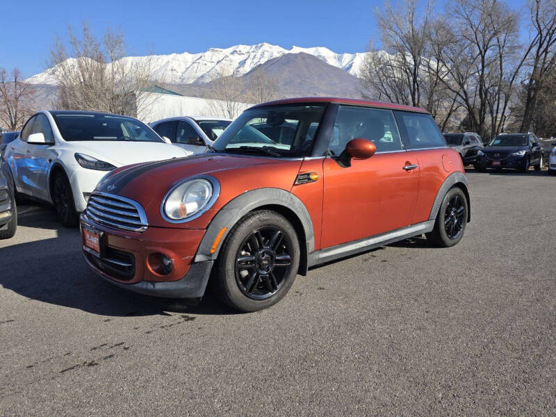 2013 MINI Cooper Base's photo