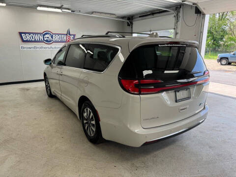 2021 Chrysler Pacifica Hybrid Touring L