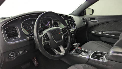 2015 Dodge Charger SXT