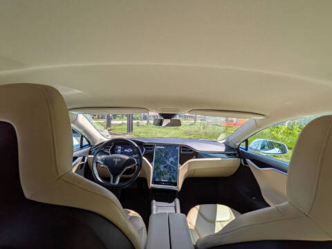 2015 Tesla Model S