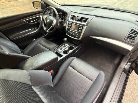 2017 Nissan Altima 2.5 SR