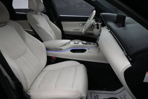2024 Genesis Electrified GV70