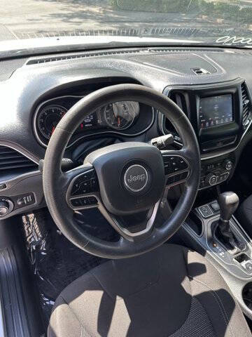 2019 Jeep Cherokee Latitude