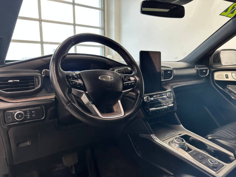 2022 Ford Explorer Platinum