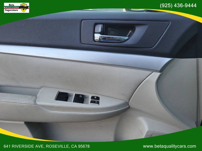 2011 Subaru Outback 2.5i