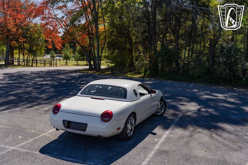 2002 Ford Thunderbird Deluxe