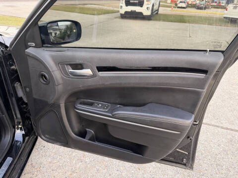 2022 Chrysler 300 S V6