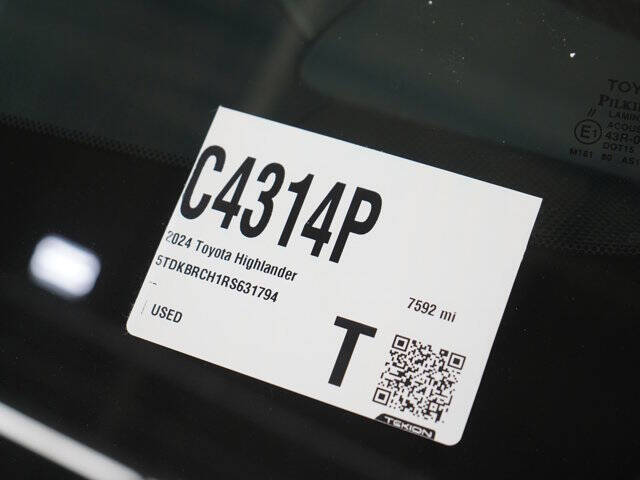 2024 Toyota Highlander Hybrid XLE