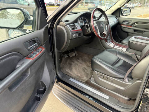 2014 Cadillac Escalade Luxury