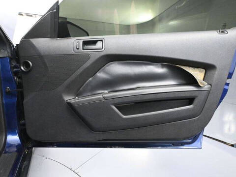 2012 Ford Mustang V6