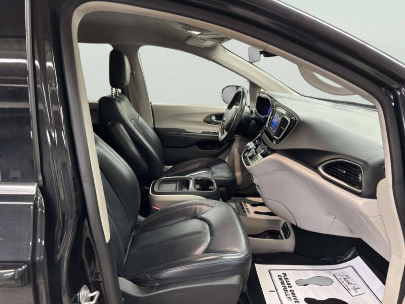 2020 Chrysler Pacifica Touring L 35th Anniversary