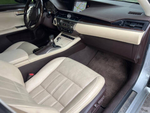 2017 Lexus ES 350