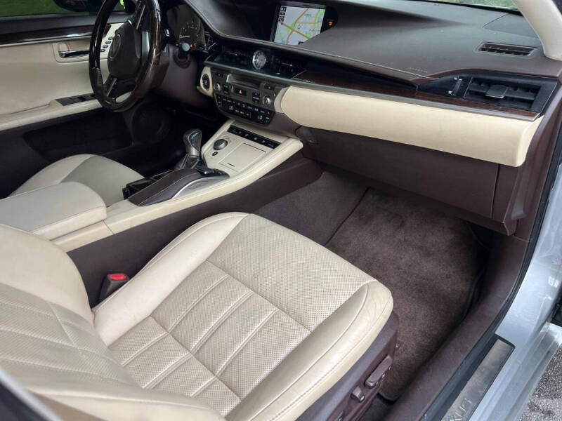 2017 Lexus ES 350