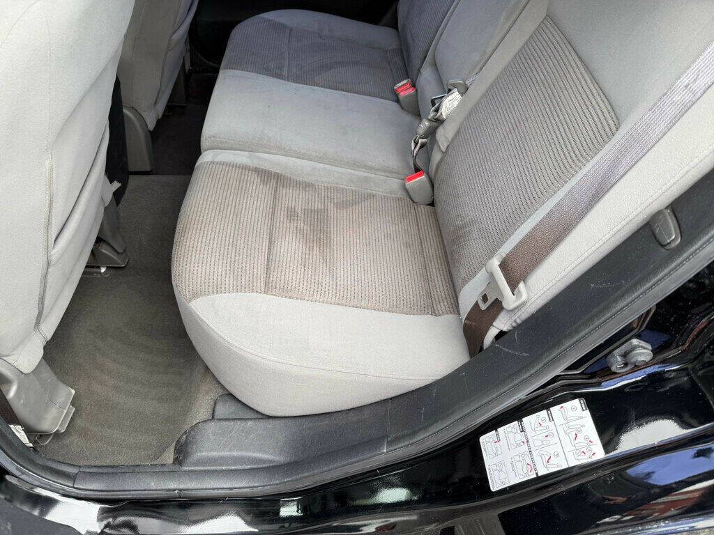2010 Nissan Sentra 30