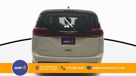 2024 Chrysler Pacifica Touring L