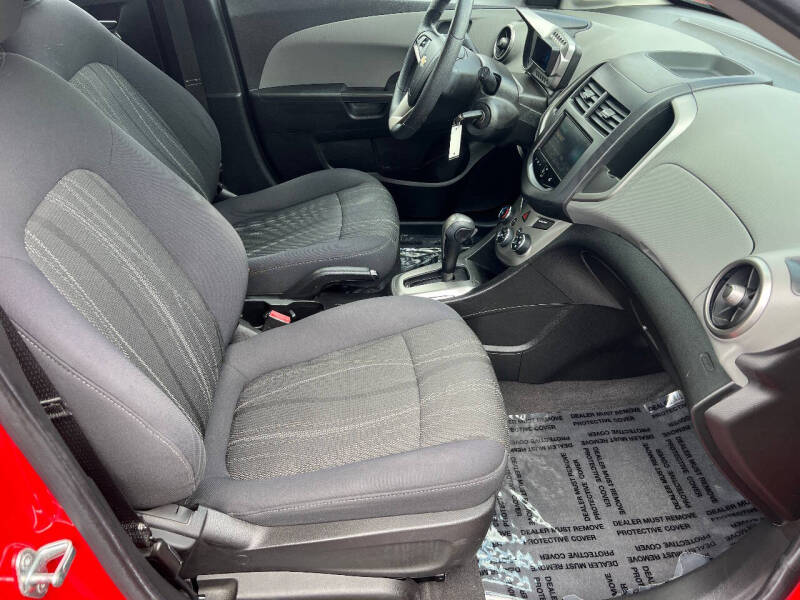2013 Chevrolet Sonic LT Auto