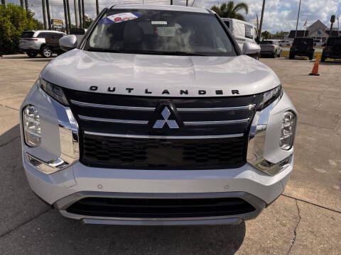 2026 Mitsubishi Outlander SE