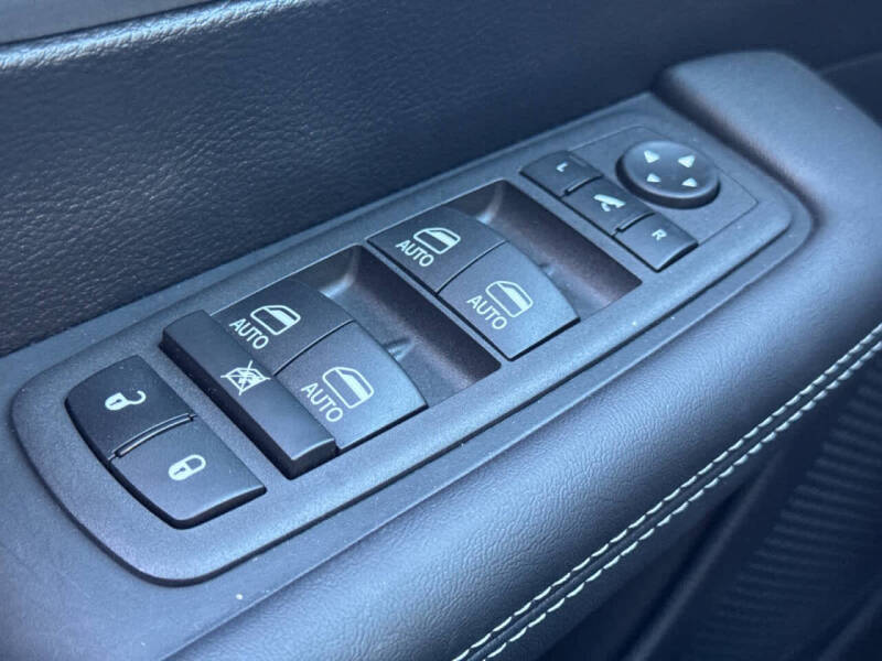 2023 Chrysler Pacifica Plug-In Hybrid Limited