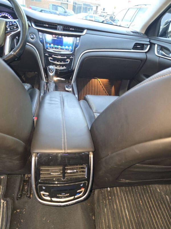 2016 Cadillac XTS Pro Livery