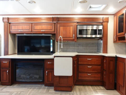 2018 Freightliner M2 106