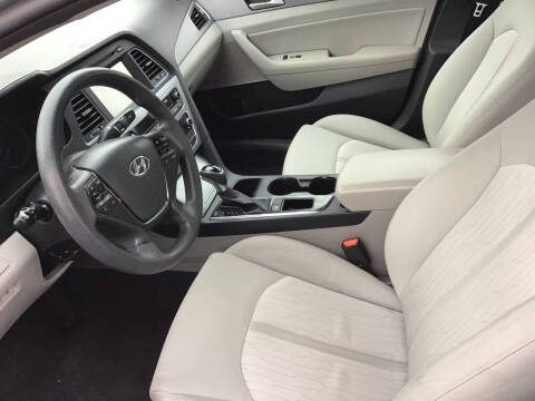 2017 Hyundai Sonata Hybrid SE