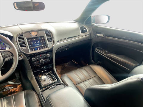 2023 Chrysler 300 S V6