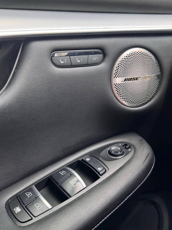 2019 Infiniti QX50 Essential