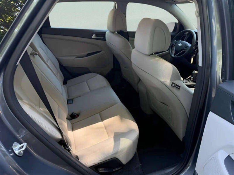 2018 Hyundai Tucson SE