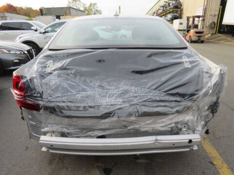 2024 Volvo S60 B5 Plus Dark Theme