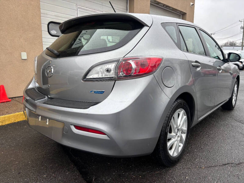 2013 Mazda MAZDA3 i Touring